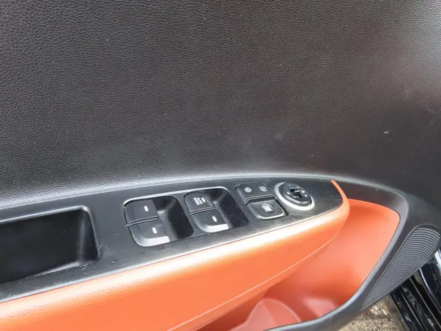 Hyundai i10 1.0i i-Motion Comfort Plus 2016 Benzine 14