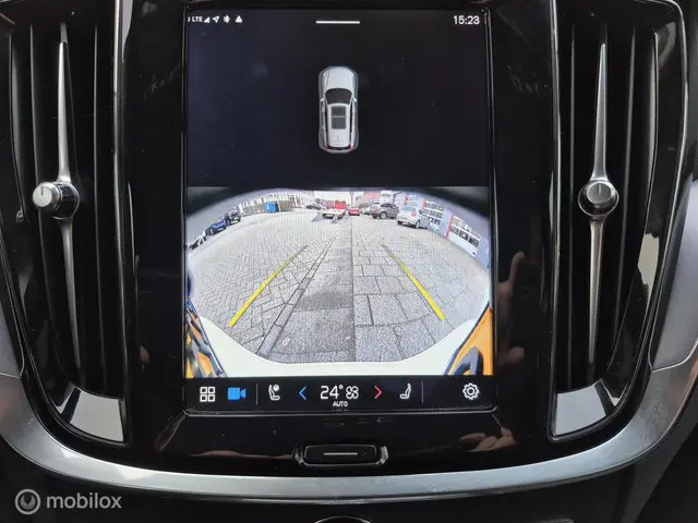 Volvo V60 2.0 B3 PLUS DARK 2023 Hybride Benzine 21