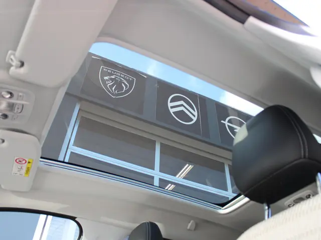 Peugeot 2008 1.2 PureTech Allure 2019 Benzine 9