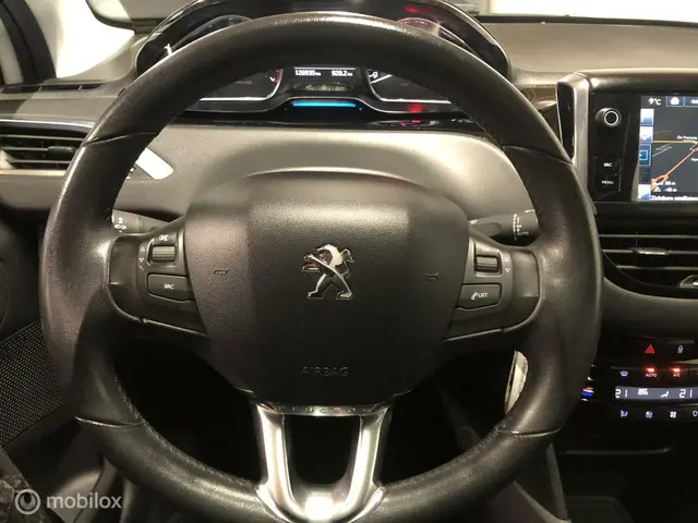 Peugeot 208 1.2 PureTech Blue Lease Premium 2015 Benzine 8