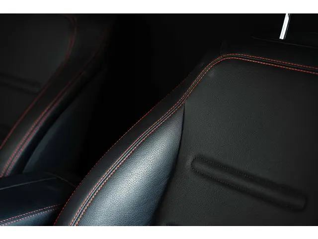 Mercedes-Benz G-Klasse 350 D 2022 Diesel 36