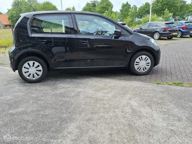 Volkswagen up! 1.0 BMT move up! 2019 Benzine 5