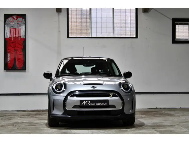 MINI Electric Mini Essential 33 kWh 2024 Elektrisch 3