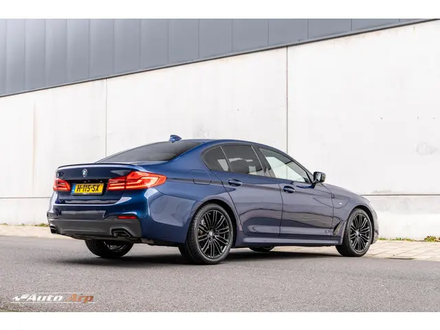 BMW 5 Serie 520i M-sport 2020 Benzine 12