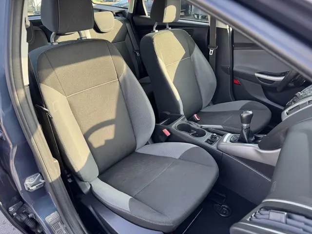 Ford Focus Wagon 1.6 TI-VCT Lease Titanium 2012 Benzine 20