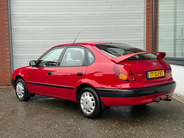Toyota Corolla 1.3-16V Terra | NAP | SCHAKEL | 1999 Benzine 3