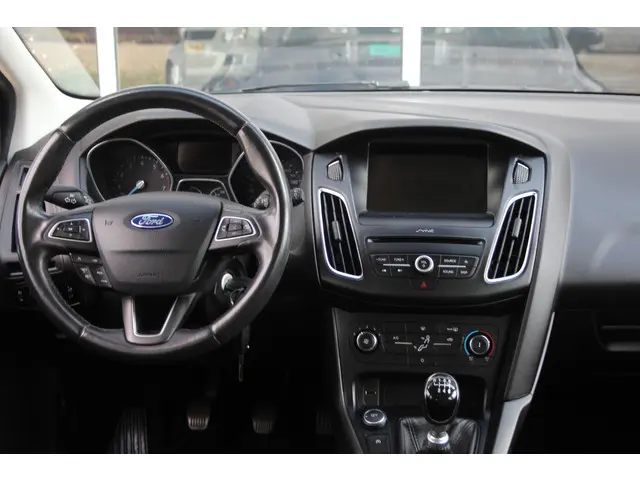 Ford Focus Wagon 1.0 Lease Edition 125 Pk 2017 Benzine 20