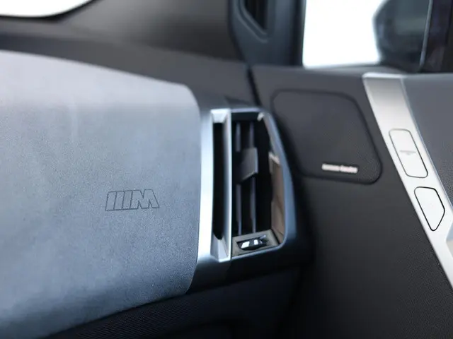 BMW iX xDrive M70 2026 Elektrisch 50