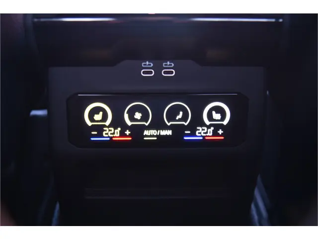 BMW 5 Serie 520i M-Sport 2024 Benzine 30