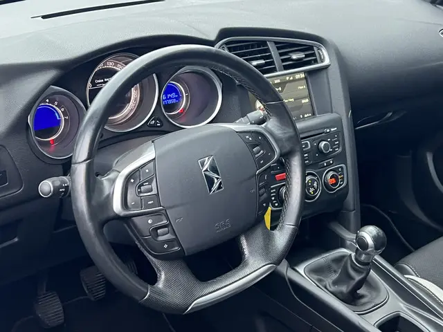 Citroën DS4 1.6 VTi So Chic 2015 Benzine 3