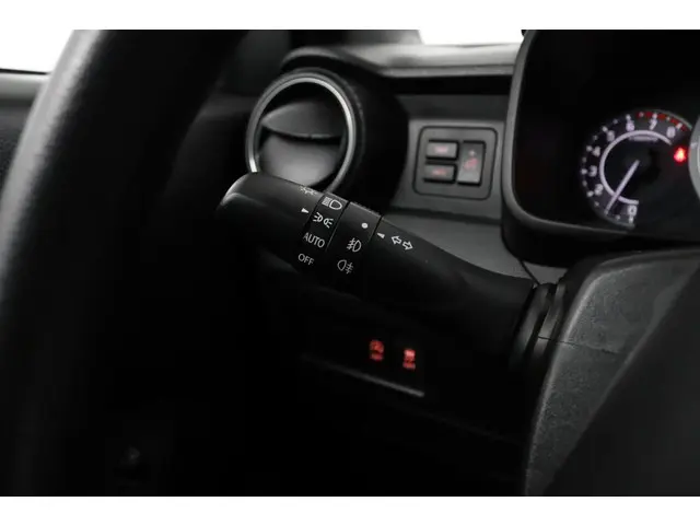 Suzuki Ignis 1.2 Smart Hybrid Select 2021 Benzine 29