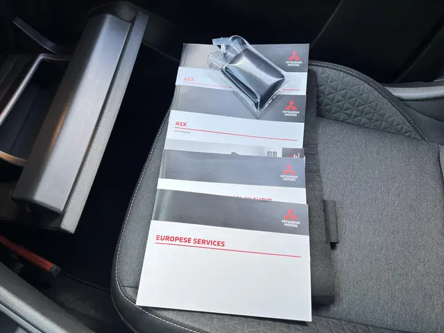 Mitsubishi ASX 1.6 HEV AT Intense 2023 Hybride Benzine 18