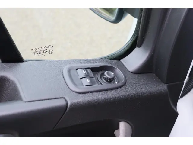 Renault Master T35 2.3 dCi L3H3 DL 2016 Diesel 38