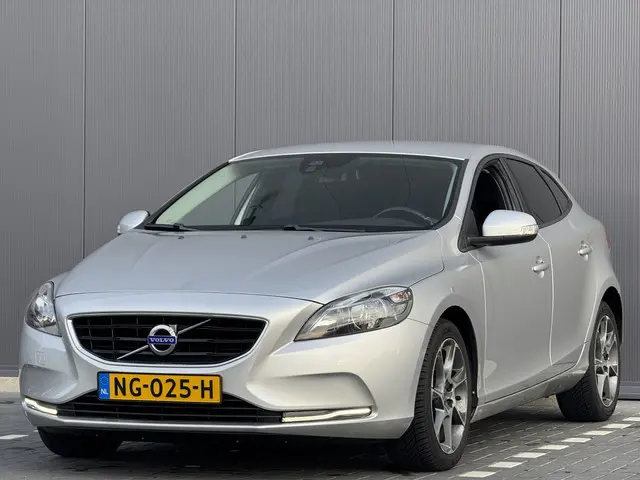 Volvo V40 2.0 D2 Nordic+ 2016 Diesel 14