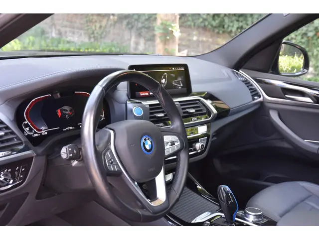 BMW iX3 Executive 80 kWh 2021 Elektrisch 6