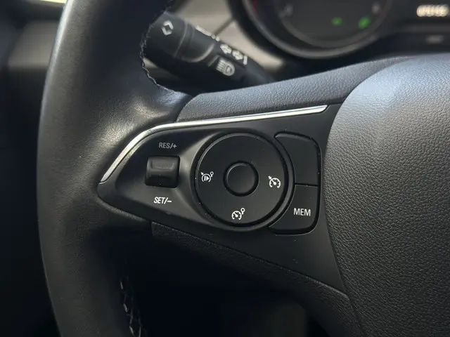 Opel Grandland X 1.2 Turbo Innovation 2019 Benzine 21