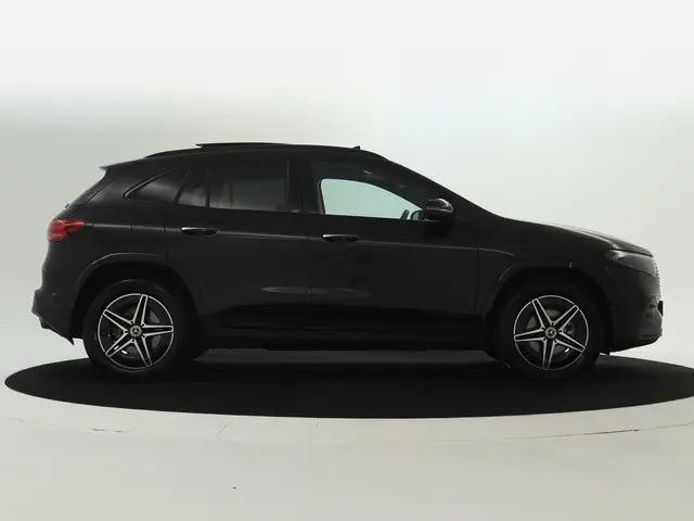 Mercedes-Benz EQA 250 AMG Line 67 kWh 2024 Elektrisch 16