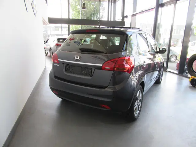 Kia Venga 1,6 automaat 2018 Benzine 4