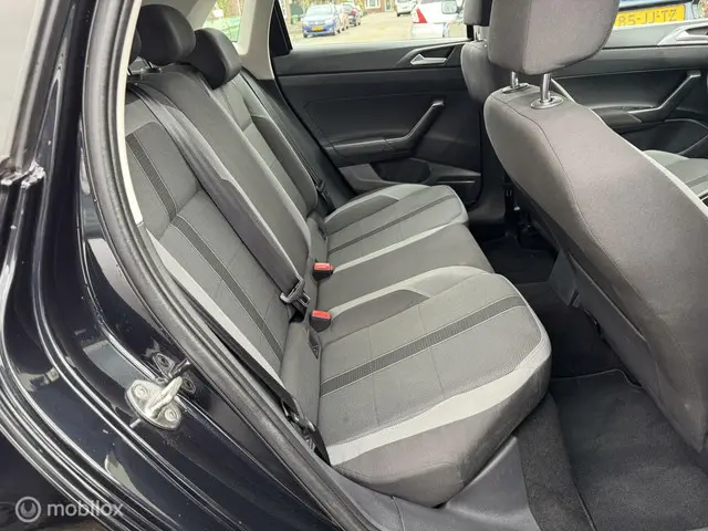 Volkswagen Polo 1.0 TSI Highline 2018 Benzine 8