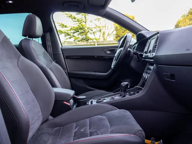 SEAT Ateca 1.4 EcoTSI FR Business Intense 2018 Benzine 16