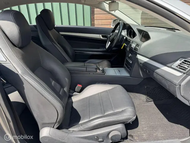 Mercedes-Benz E-Klasse Coupé 320 2015 Benzine 9