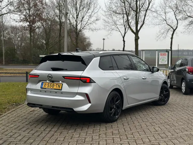 Opel Astra 2