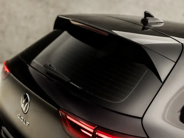 Volkswagen Golf 1.0 eTSI Sport 2020 Benzine 35