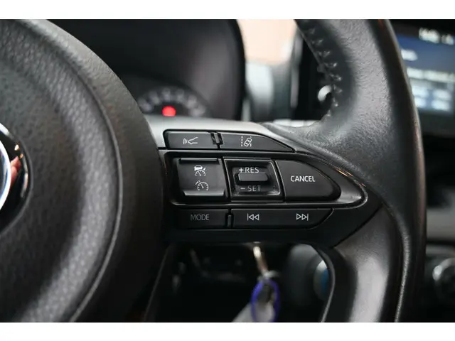 Toyota Yaris 1.0 VVT-i Comfort 2022 Benzine 12