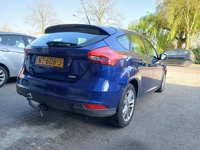 Ford Focus 1.0 Lease Edition, Start moeilijk 2017 Benzine 9