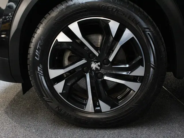 Peugeot e-2008 2