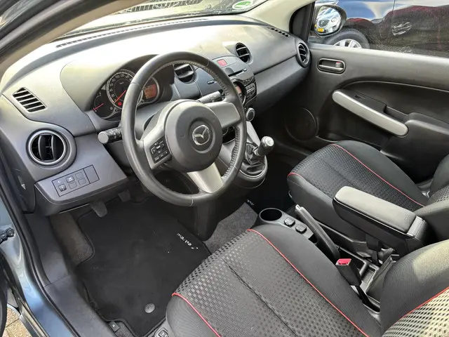 Mazda 2 1.3 GT 2013 Benzine 3