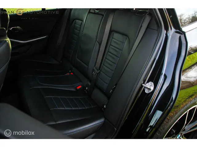 BMW 3 Serie Touring 320i | NAP | M sport | 2023 Benzine 27