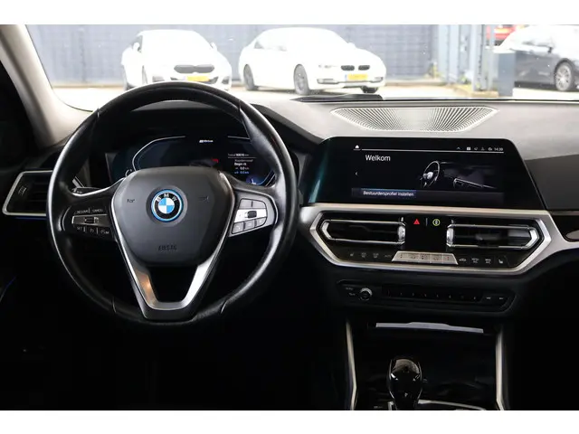 BMW 3 Serie Touring 320e 2022 Hybride Benzine 11