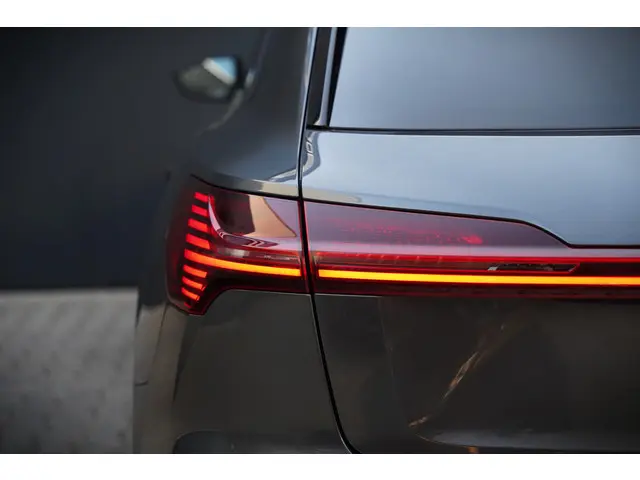 Audi e-tron 50 quattro S edition 71 kWh 2020 Elektrisch 17