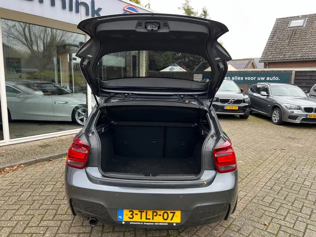 BMW 1 Serie 118i High Executive M-Pakket 2014 Benzine 22