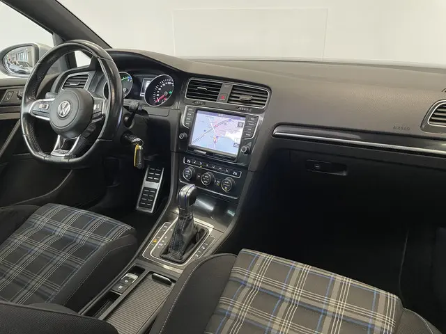 Volkswagen Golf 1.4 TSI GTE 2015 Hybride Benzine 19