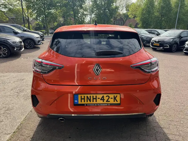 Renault Clio 1.0 TCe 90 Techno+Pack Winter! 2024 Benzine 6