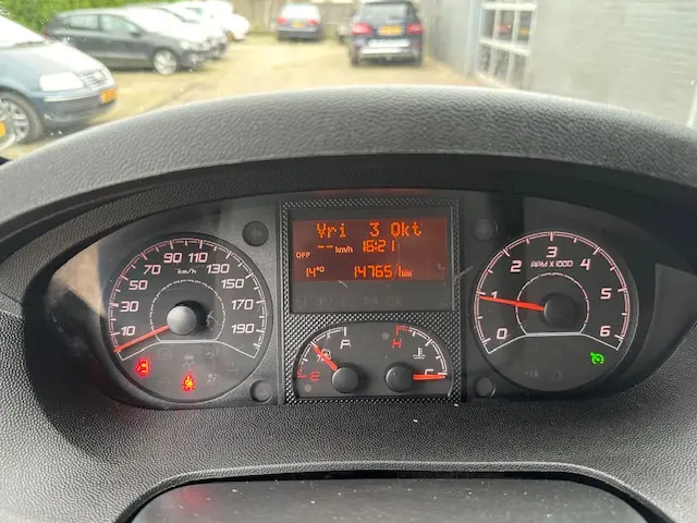 Peugeot Boxer 435 2.0 BlueHDI L4 H2 Pro 2017 Diesel 7