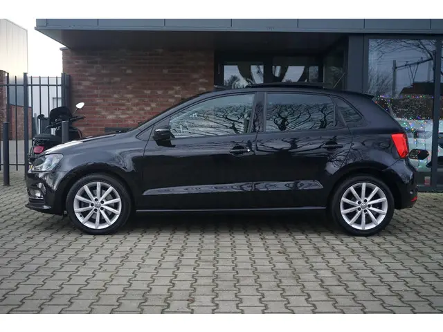 Volkswagen Polo 1.2 TSI First Edition 2014 Benzine 17