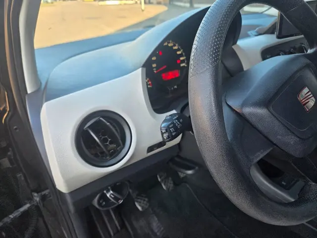 SEAT Mii 1.0 Style Sport airco cruise navi 2012 Benzine 16