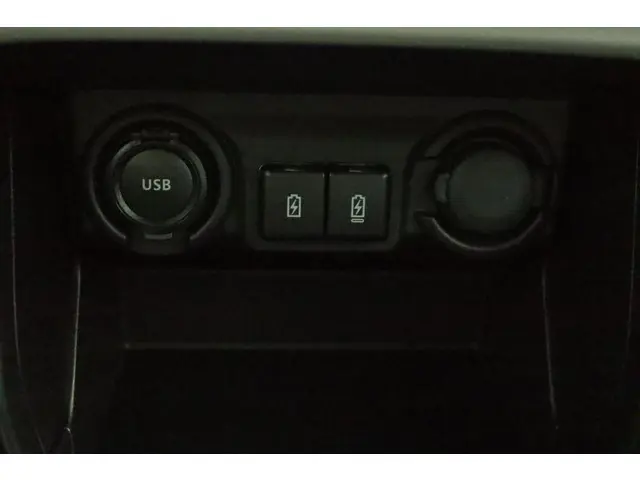 Suzuki Swift 1.2 Style Smart Hybrid 2025 Benzine 68