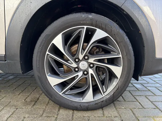 Hyundai Tucson 1.6 GDi Comfort 2019 Benzine 23