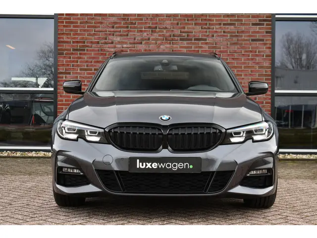 BMW 3 Serie Touring 320i M-Sport 2020 Benzine 7