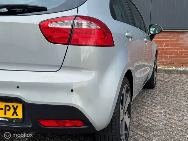 Kia Rio 1.4 CVVT Super Pack 2013 Benzine 35