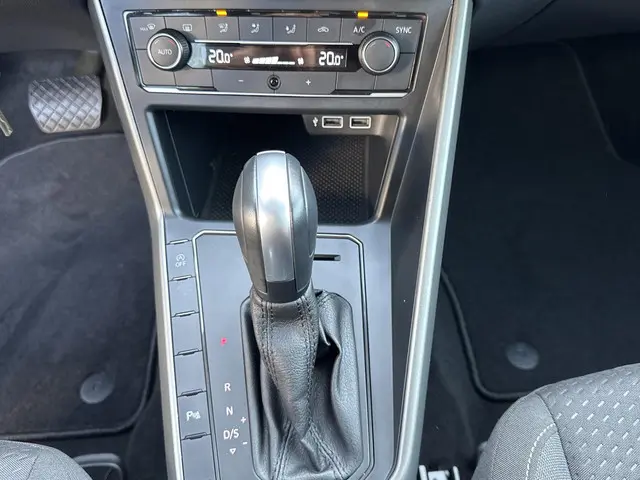 Volkswagen Polo 1.0 TSI Comfortline 2020 Benzine 12