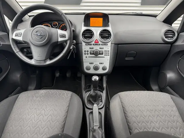 Opel Corsa 1.2 EcoFlex Selection 2013 Benzine 24