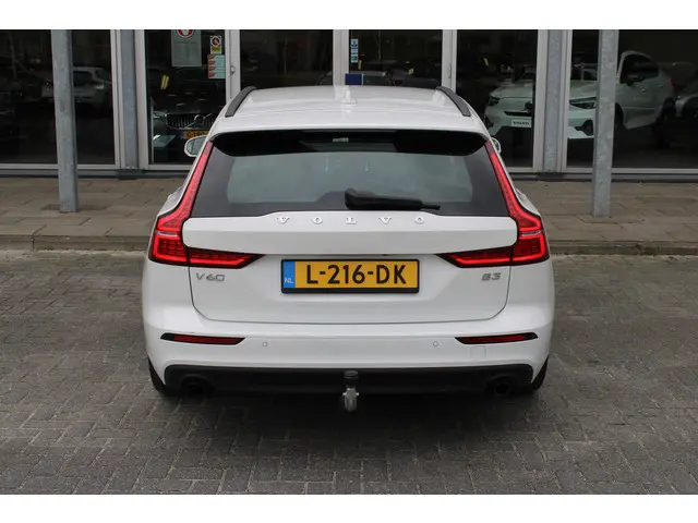 Volvo V60 B3 Automaat Momentum Advantage 2021 Benzine 36
