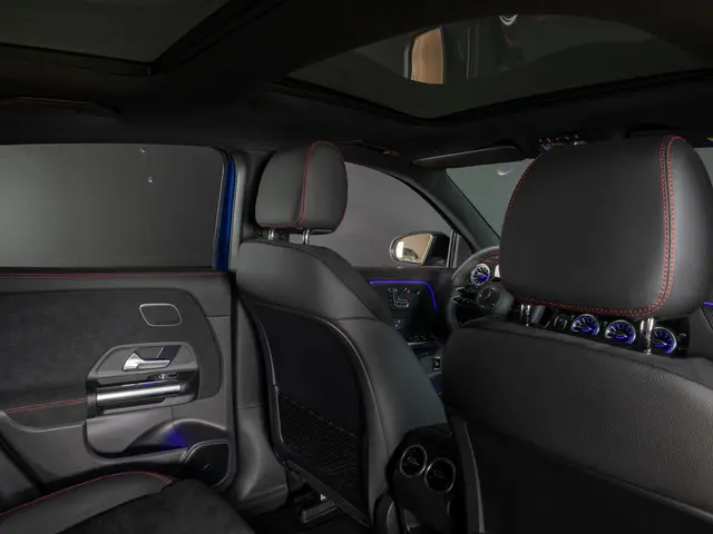 Mercedes-Benz EQA 250+ AMG Line 2024 Elektrisch 38