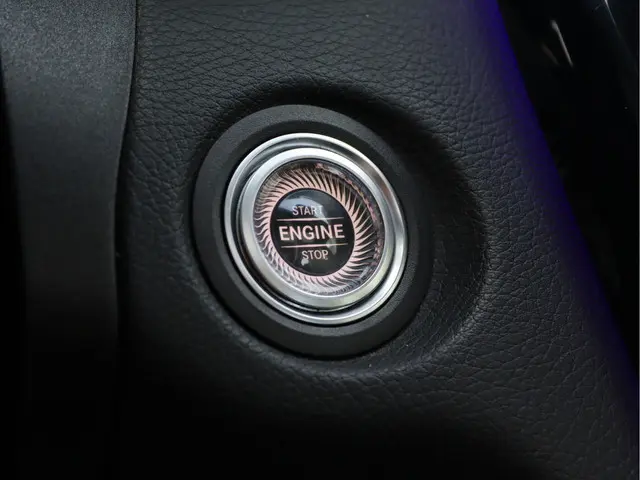 Mercedes-Benz C-Klasse 180 AMG-line 2019 Benzine 46