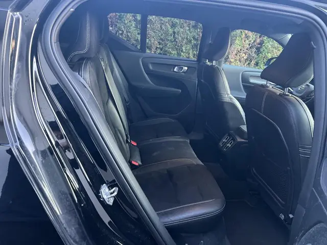 Volvo XC40 Recharge P8 AWD R-Design 2020 Elektrisch 4